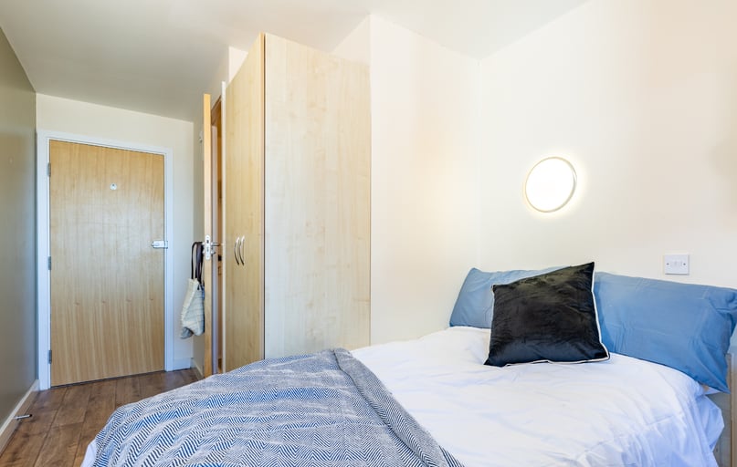 Standard Room – Flexible Stay
Bookings – Available from 8-51 weeks., Europa, 190 Erskine Street, City Centre, Liverpool - Image 1